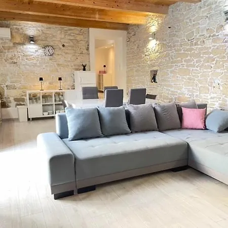 Labirint Queen Apartamento Medulin