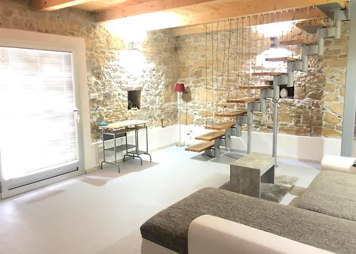 아파트 Labirint Queen 메덜린