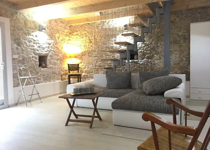 아파트 Labirint Queen 메덜린